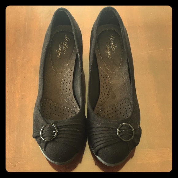 Suede wedges - Picture 1 of 2